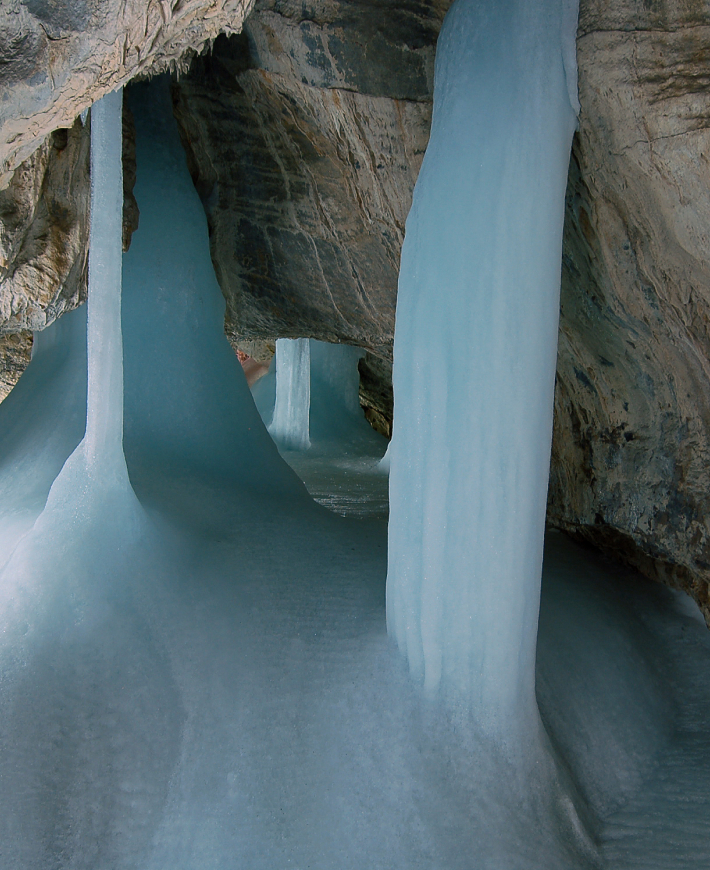 Eisriesenwelt in Werfen, Salzburger Land © shutterstock.com
